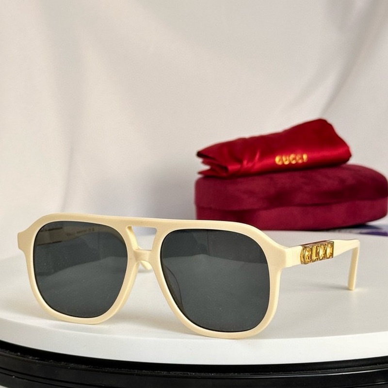 Gucci Sunglasses 225